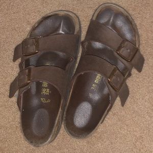 mocha birkenstocks